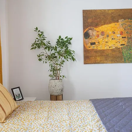 Oldtown Parliament Self Check In *