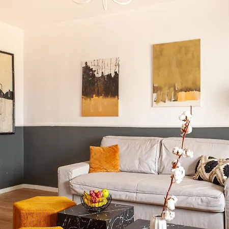 Oldtown Parliament Self Check In *