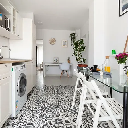 Oldtown Parliament Self Check In