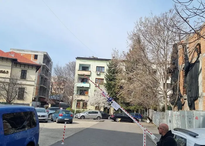 Апартаменти Oldtown Parliament Self Check In