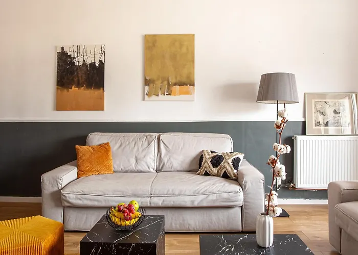 Oldtown Parliament Self Check In