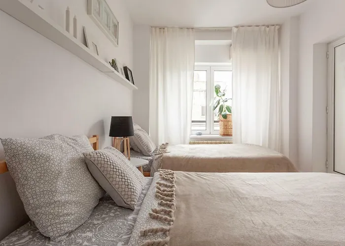 Oldtown Parliament Self Check In Бухарест