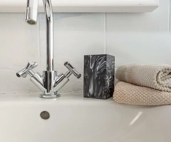 Oldtown Parliament Self Check In Apartment