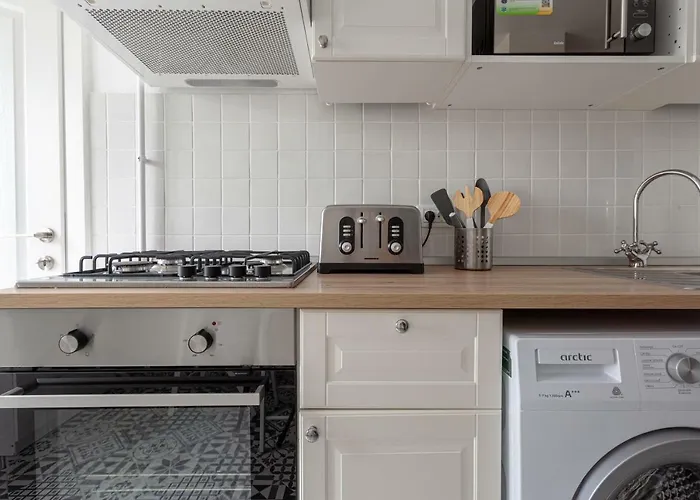 Апартаменти Oldtown Parliament Self Check In *